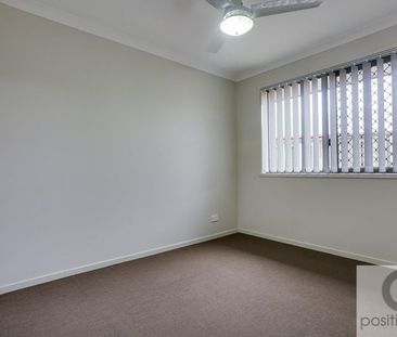 Positioned in a quiet street in Central Lakes this 4 bedroom family... - Photo 3