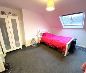 3 bedroom maisonette to rent - Photo 2