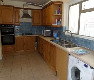Lockleaze Road, Horfield - Photo 3