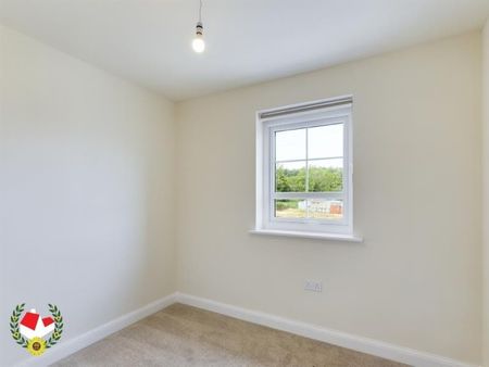 Rose Workman Road, Winnycroft, Gloucester - Photo 3