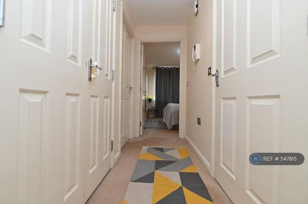 1 bedroom flat to rent - Photo 4