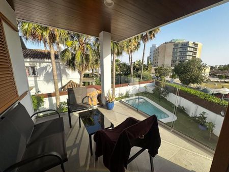 3 bedroom luxury Villa for rent in Estepona, Spain - Photo 2