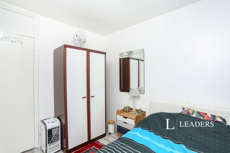 2 bedroom apartment to rent Barville Close, London, SE4 - Photo 5