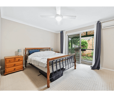 Spacious 3 Bedroom Townhouse - Photo 4