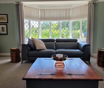 4 bedroom detached house to rent - Photo 2