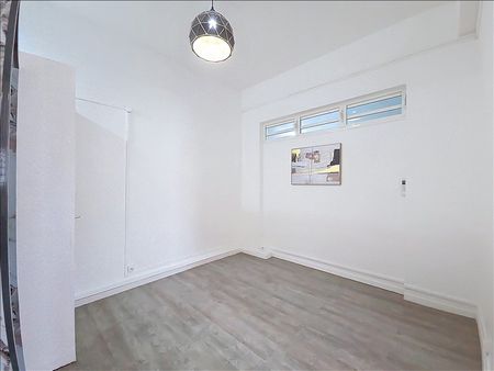 3 pièces - Meublé - 35,59 m² - 1er étage - Colocation non autorisée - Photo 2