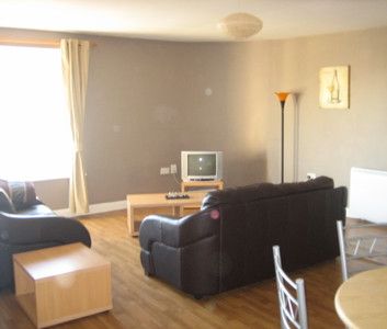 Aras Na Cluaine, Yellow Meadows, Nangor Road, Clondalkin, Dublin 22 - Photo 4