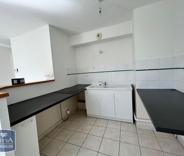 Location Appartement 2 pièces 48m² ST ETIENNE 42000 - Photo 2