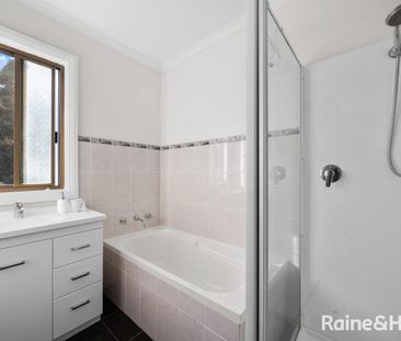 16 Arunta Crescent, Chigwell, Tas 7011 - Photo 3