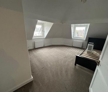 3 bedroom maisonette to rent - Photo 4