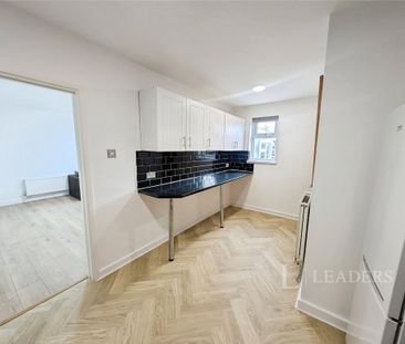 3 bedroom terraced house to rent - Photo 6