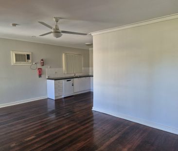 Well-Presented Family Home in a Convenient Location - Photo 3