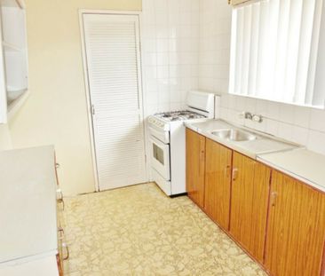 1/27 Collins Street, Clayfield QLD, Belconnen - Photo 5