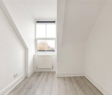 1 bedroom penthouse to rent - Photo 2