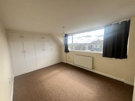 St. Marys Crescent, Yeovil, Yeovil - Photo 3