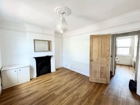 St. Peters Street, Tunbridge Wells - Photo 4