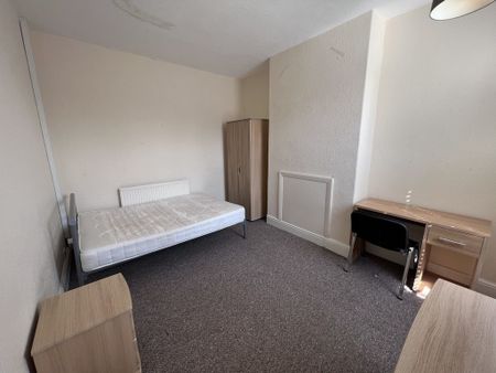 Millfield Road, South Bank - P2119 - Photo 4