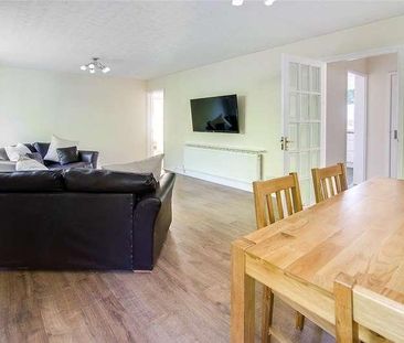 Wilsford Green, Oak Hill Drive, Edgbaston, B15 - Photo 1