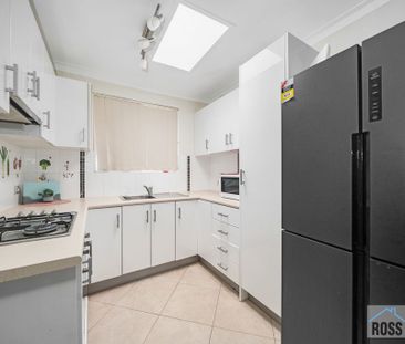 Spacious 3 bedroom home - Photo 4