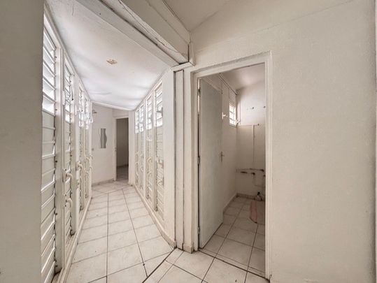 Location Maison 4 pièces 79m² LES ABYMES 97139 - Photo 1