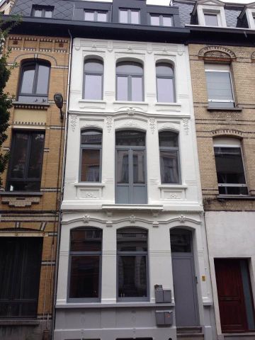 TE HUUR: Appartement met 1 slaapkamer te Antwerpen. - Photo 2