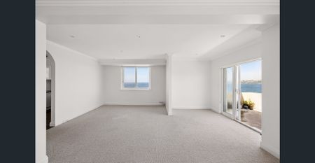 3-bedroom + Study Apartment - Photo 4