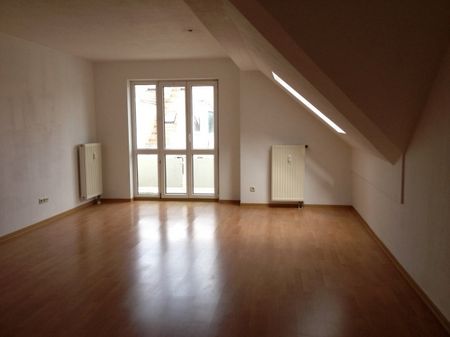 kleines feines 1-Zi-DG-Apartment, mit Balkon und Einbauküche, frei ab Januar 2025 - Foto 2