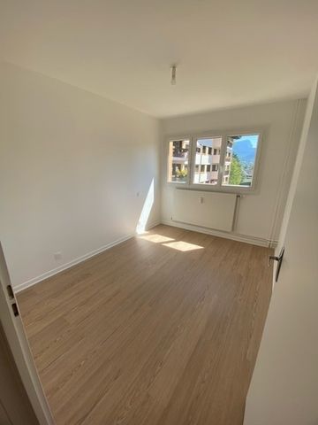 Location Appartement 4 pièces 75m² LA MOTTE SERVOLEX 73290 - Photo 2