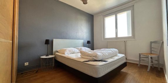 Location Appartement 2 pièces 40m² ST NAZAIRE 44600 - Photo 2