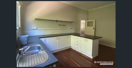 Classic Character in a Peaceful Cul-de-Sac - Photo 5