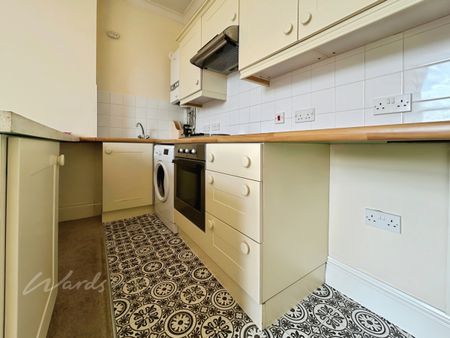 1 bedroom flat to rent - Photo 4