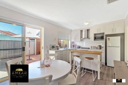 “Welcome to this spacious and secure courtyard homette near the CBD .” - Photo 5