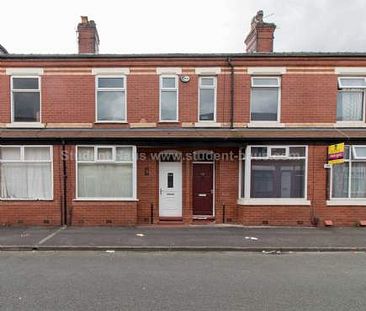 3 bedroom property to rent in Salford - Photo 6