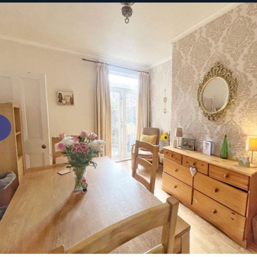 4 Bed Terraced House, Cobden Street, M9 - Photo 1