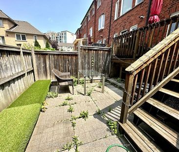 For Lease - 52 Beresford Drive, Richmond Hill, Ontario - Photo 3