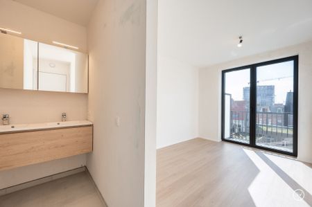 NIEUW - Magnifiek nieuwbouwappartement met twee slaapkamers, op wandelafstand van het strand te Heist. Het appartement is gelegen op de derde verdieping. - Foto 2