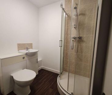 3 bedroom apartment to rent - Photo 5