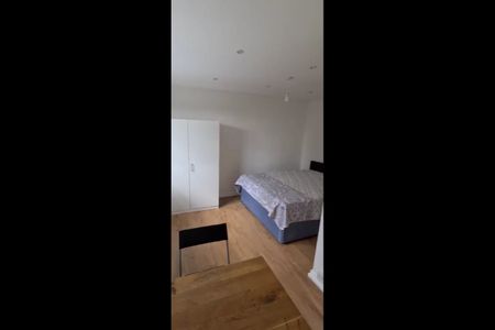 Room in a Shared House, Windsor Crescent, HA9 - Photo 3