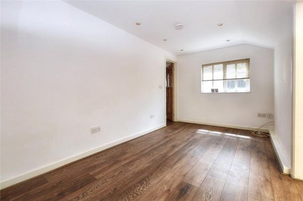 1 bedroom maisonette to rent - Photo 1