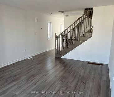 For Lease - 12 PUMPKIN CORNER Crescent, Barrie, Ontario - Photo 1