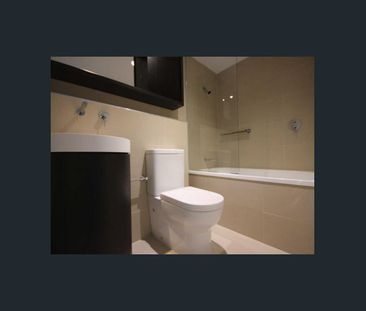 2 Bedroom Apartment! - Photo 5