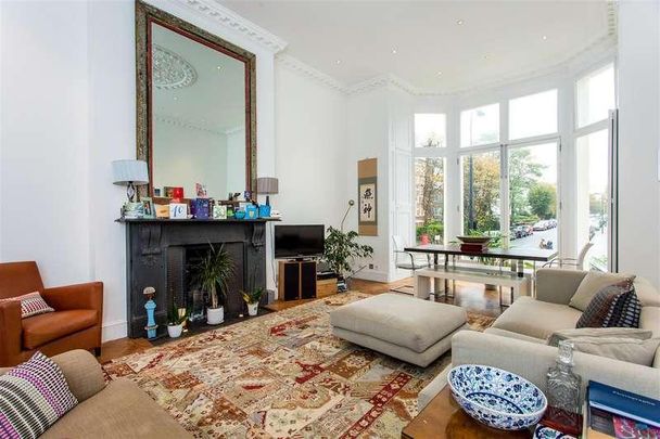 Belsize Park Gardens, Belsize, NW3 - Photo 1