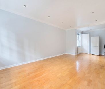 Bulstrode Court, Gerrards Cross,SL9 - Photo 3