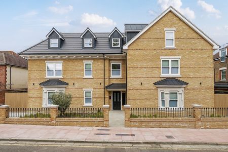 Studio Flat to rent - Victoria Road, Sidcup, DA15 - Photo 3