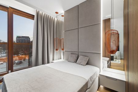 Stylowe mieszkanie z garderobą na Woli - Фото 4