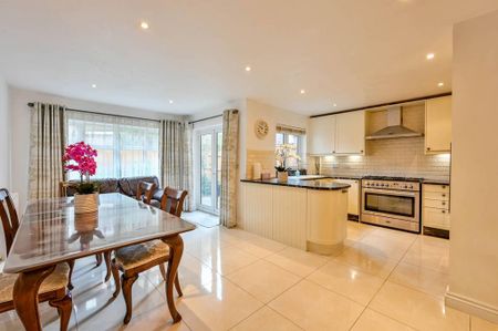 3 bedroom semi-detached house to rent - Photo 3