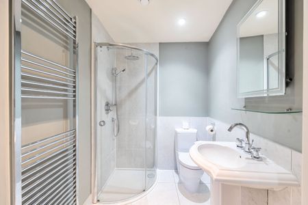 2 bedroom apartment to rent - Photo 4