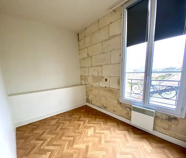 CHARTRONS - 2 CHAMBRES ET VUES DEGAGEES - 850 € - Photo 2