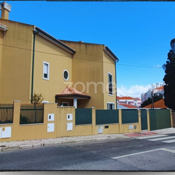 Moradia T4 em Lisboa - Photo 1