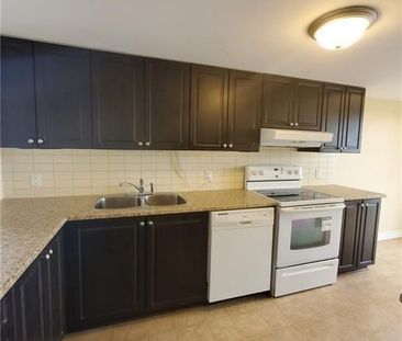 For Lease - 555 CHAPMAN MILLS Drive Unit# B, Barrhaven, Ontario - Photo 4